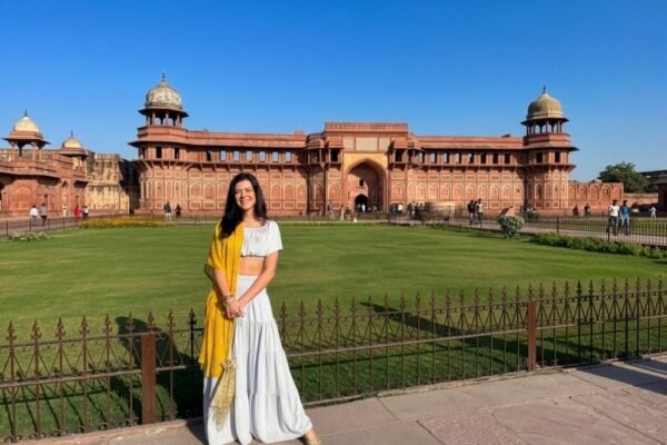 Taj mahal & Agra fort Day Tour By Car From Delhi