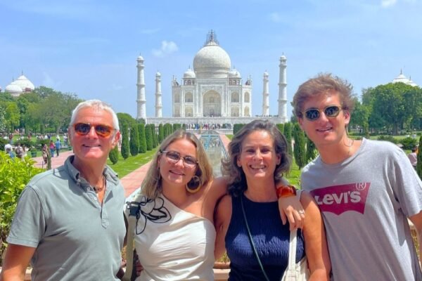 Taj Mahal Tour With Gatiman Express