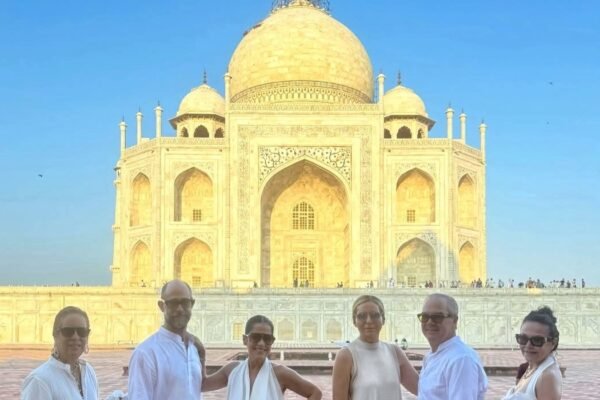 Same Day Taj mahal & Agra Fort Tour